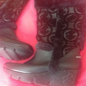 ROCAWEAR BOOTS