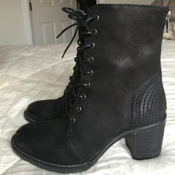 Steve Madden boots