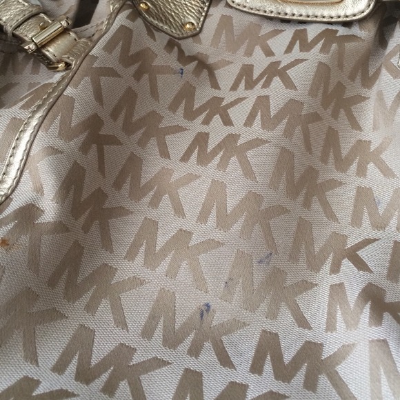 🔴SOLD Michael kors gold metallic tote - Picture 2 of 4