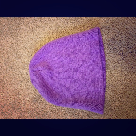 Girls Purple beanie.
