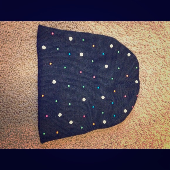 Girls Cute bejeweled beanie.