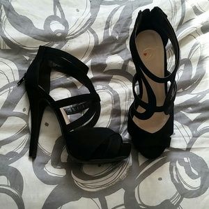Black platform sandals