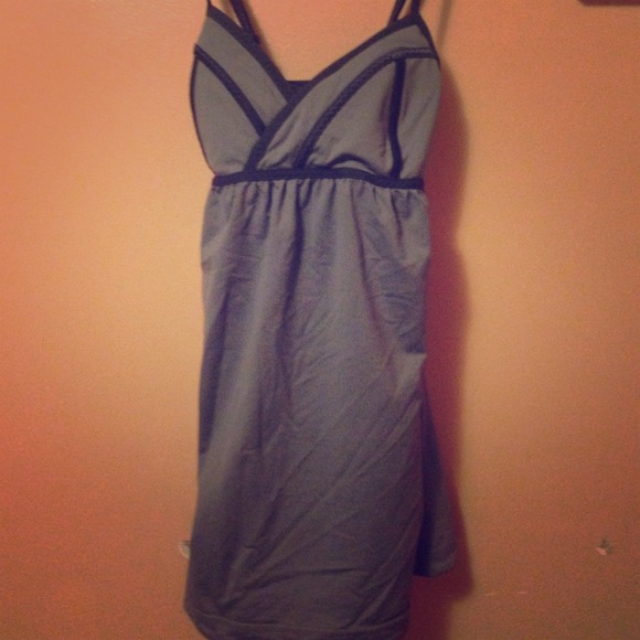 Lululemon tank!