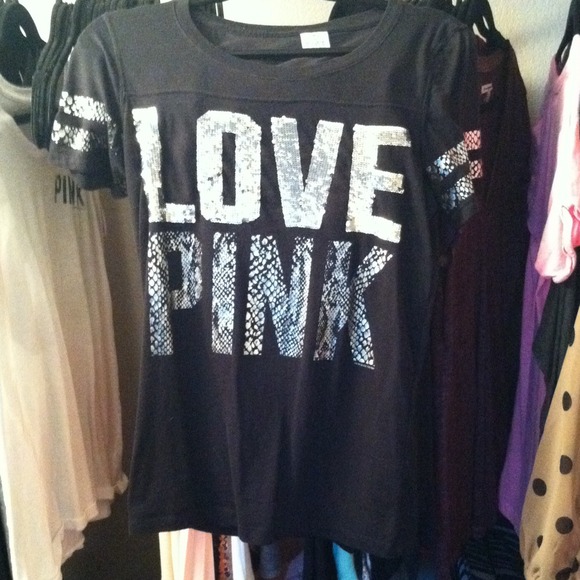 PINK tee shirt