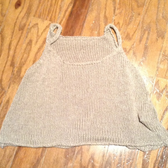 Brandy Melville Tops - Brandy Melville sweater tank