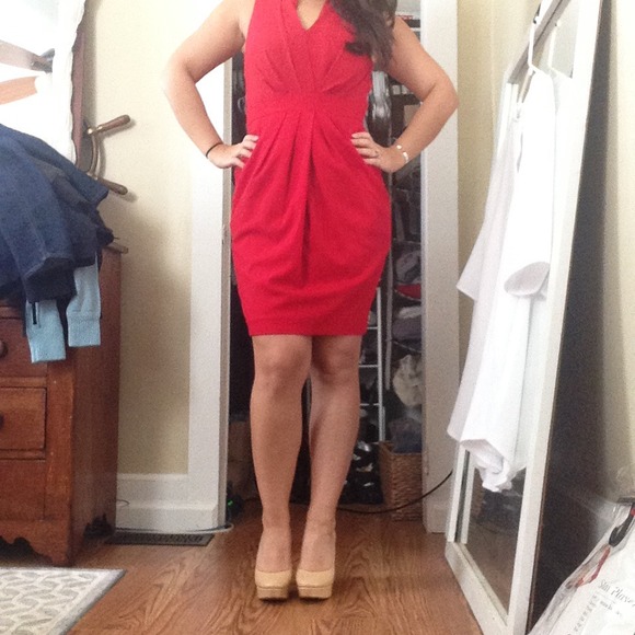 ✖️SOLD✖️ H&M Red Cocktail Dress - Picture 2 of 4