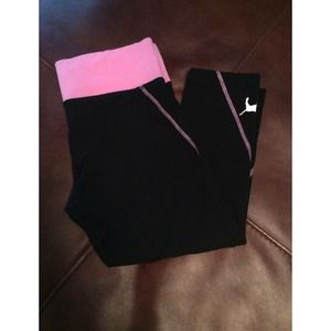 VS PINK Cropped Leggings