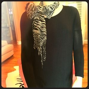PIKO like tunic top, black.