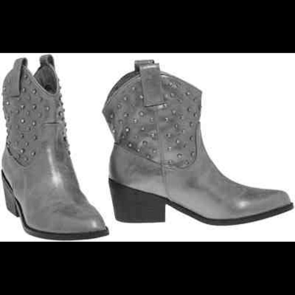 Short Gray Studded Cowboy Boots