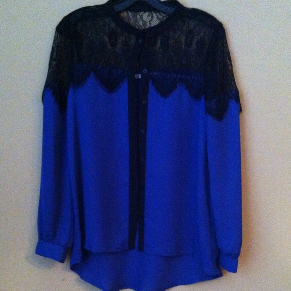 Lauren Conrad blue blouse size XS