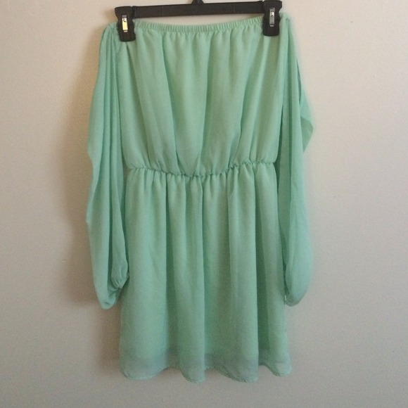 Tobi strapless dress!