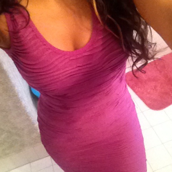 Magenta pink bandage bodycon dress - Picture 3 of 4
