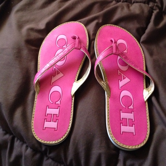 pink coach flip flops Coach going down the sandal