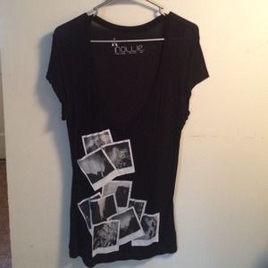 Nollie V-Neck T-shirt NWOT