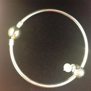 Pandora bracelet. Never worn. Brand new