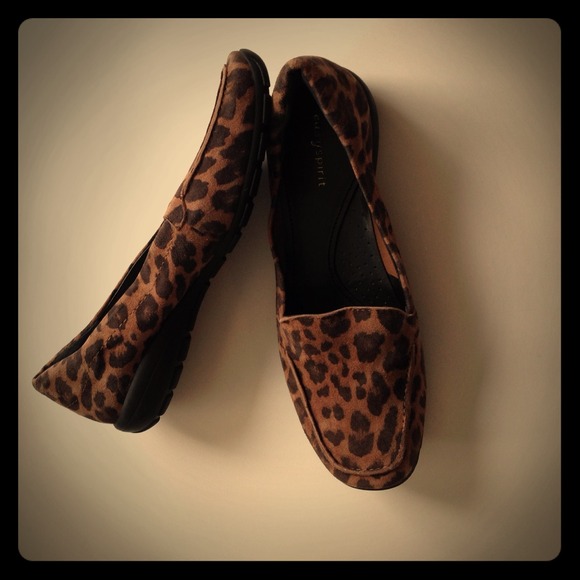 Leopard flats