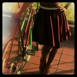 Scatter skirt