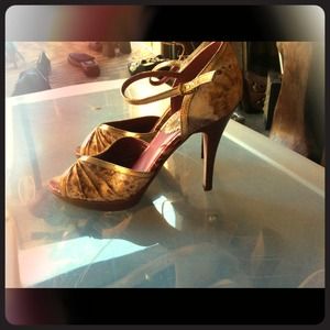 sz 9 Aldo asian shimmer pumps