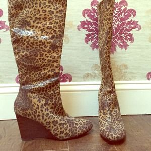 Animal Print Boots (Price reduced and firm) :) Animal Print Boots (Price reduced and firm) :)