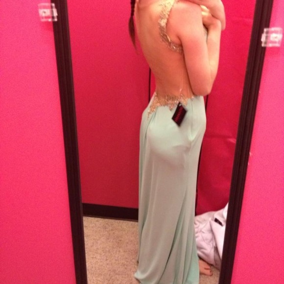 SHERRI HILL PROM DRESS - Picture 3 of 4
