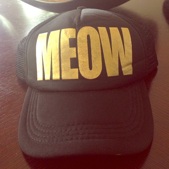 Black MEOW cap