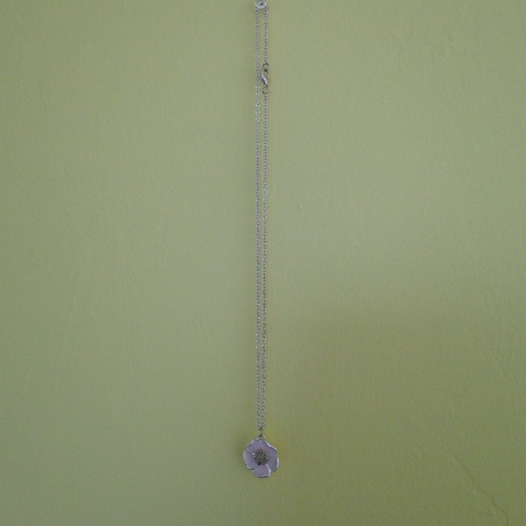 Flower Necklace - Picture 2 of 3