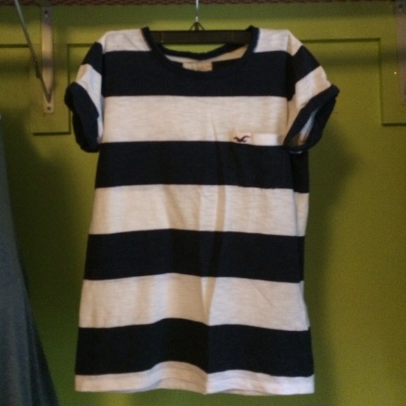 Hollister shirt