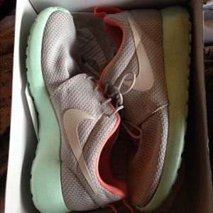 Custom Yeezy Plat Roshes HOLD