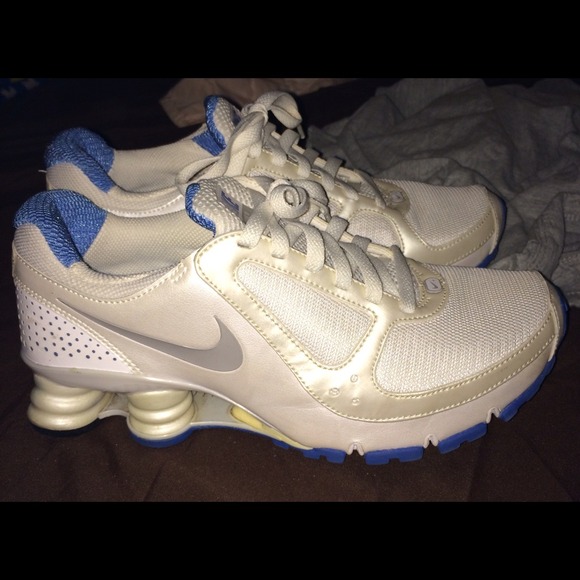 Nike shox size 7.5