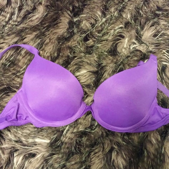 Grape VS minimal pushup bra - Picture 1 of 3