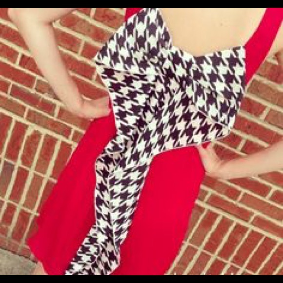 NWT. Red and houndstooth game day dress.