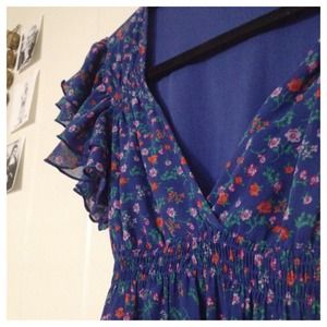 FOREVER 21 Floral Ruffled Dress