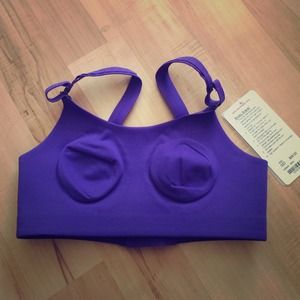 Lululemon Booby Bracer Sports Bra