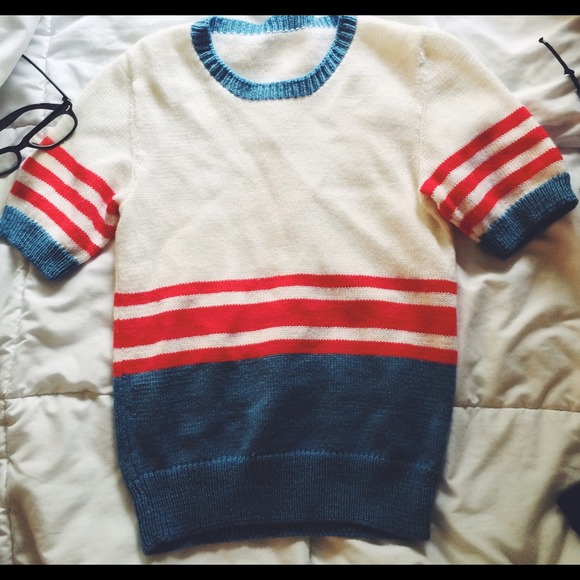 Vintage knitted short sleeve sweater