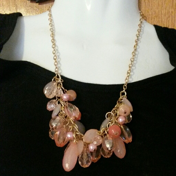 Beautiful Earrings and Necklace from Icing - Picture 4 of 4