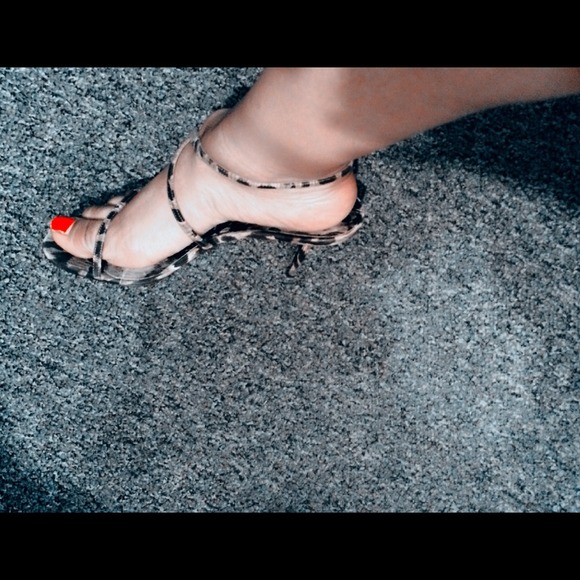 **SOLD** Dolce & Gabbana Leopard Print Sandals 