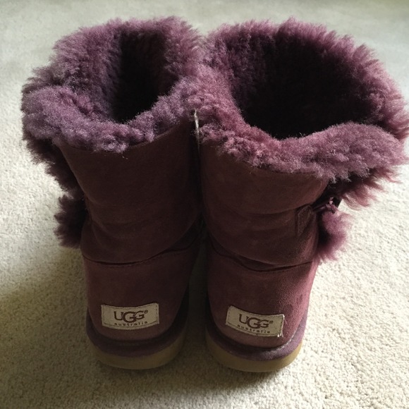 UGG Australia Bailey Button in purple