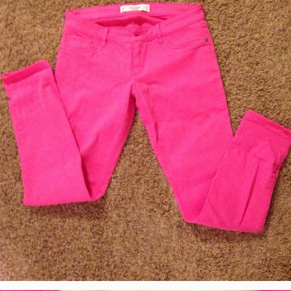 Abercrombie hot pink skinny jeans NEVER WORN