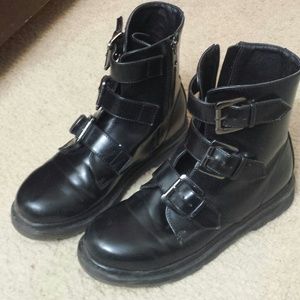 F21 buckle boots