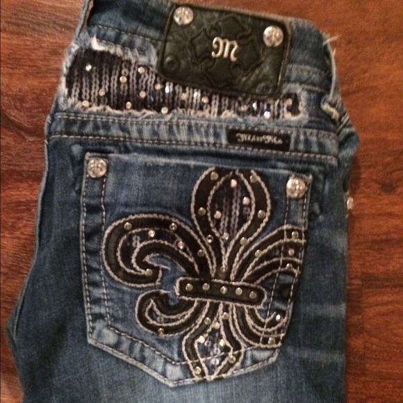 Adorable Miss Me's Size 27! - Picture 2 of 3