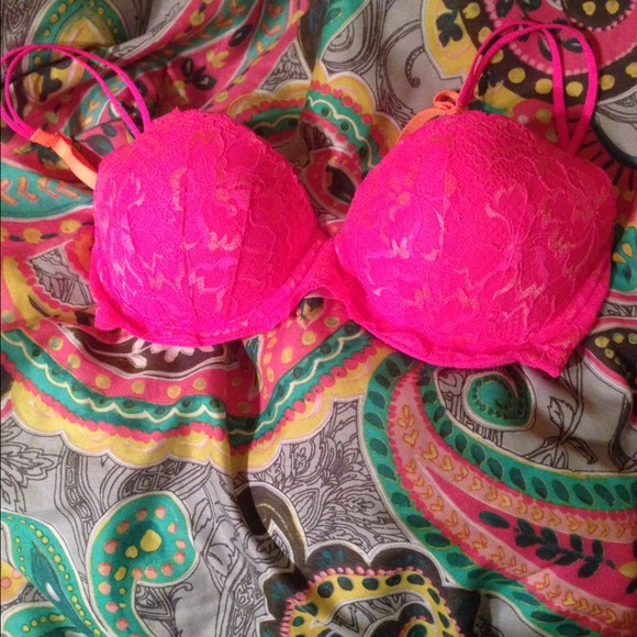 Victoria's Secret bra NWOT