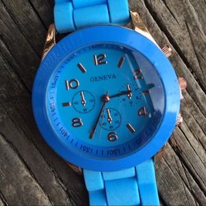 Women's Geneva silicone watch