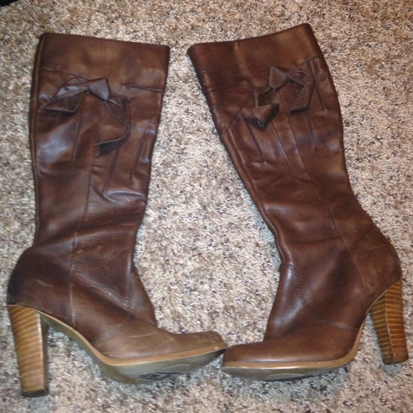 Brown boots