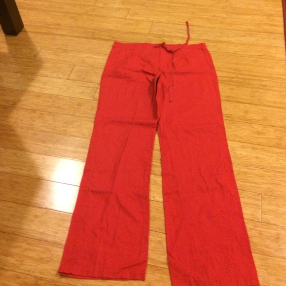 Use ones red cotton pants