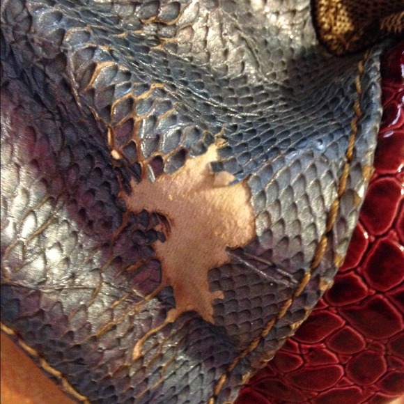 Purse - Picture 2 of 3