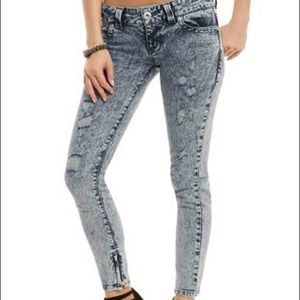 Guess black Ice Beachout wash jeans