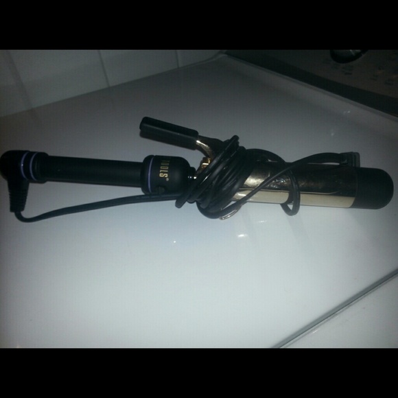1 1/2 inch gold hot tools curling iron.