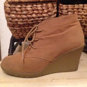 Tan wedges