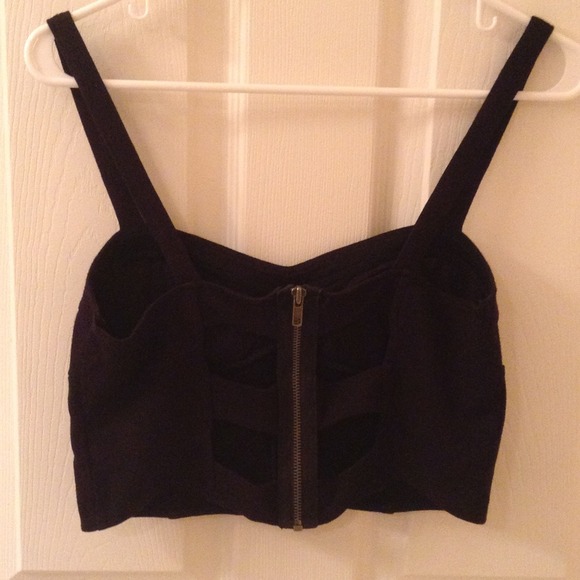 Nollie Bralette - Picture 2 of 3