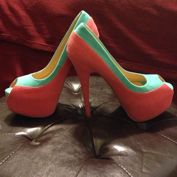Shoes - Picture 3 of 3